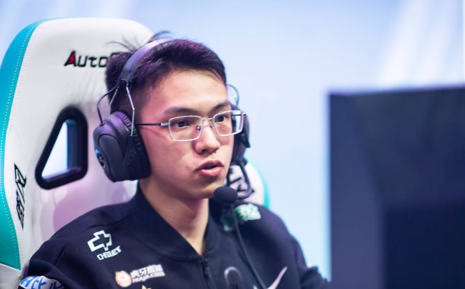 T1战队在无畏契约曼谷大师赛中夺冠的辉煌时刻